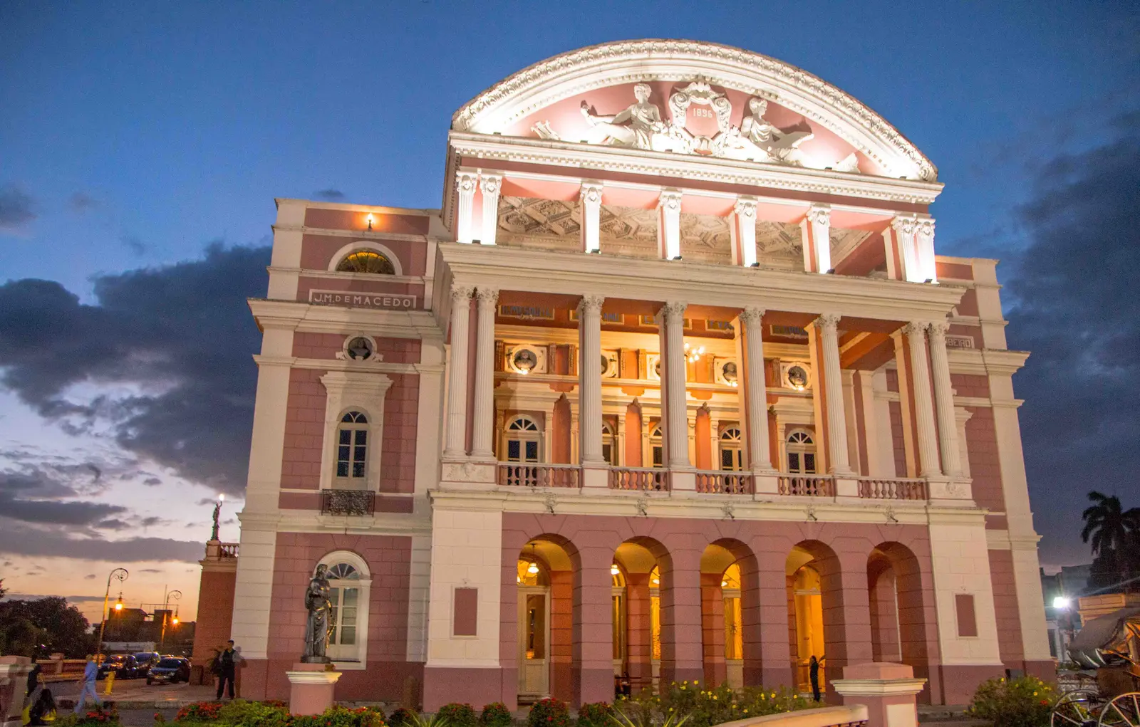 Teatro Amazonas em Manaus — Sede da Imersão de Tráfego com I.A. 2026